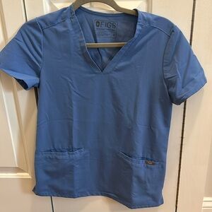 Figs two pocket scrub top